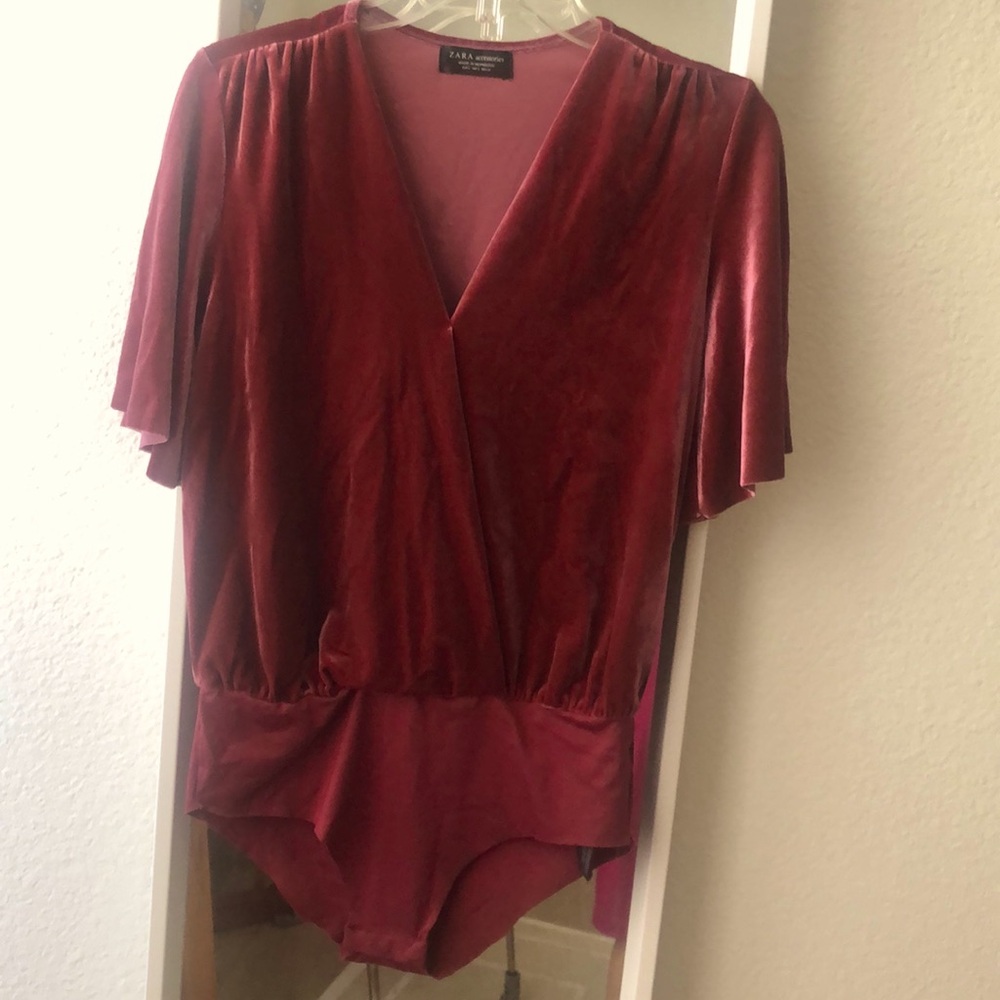 ZARA  velvet short sleeve top, size S.